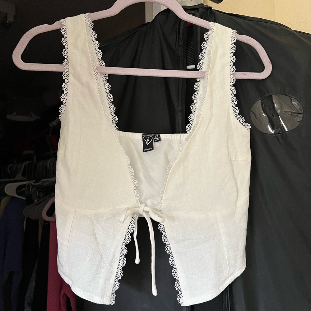 Thai front white top with lace trim perfect for summer!